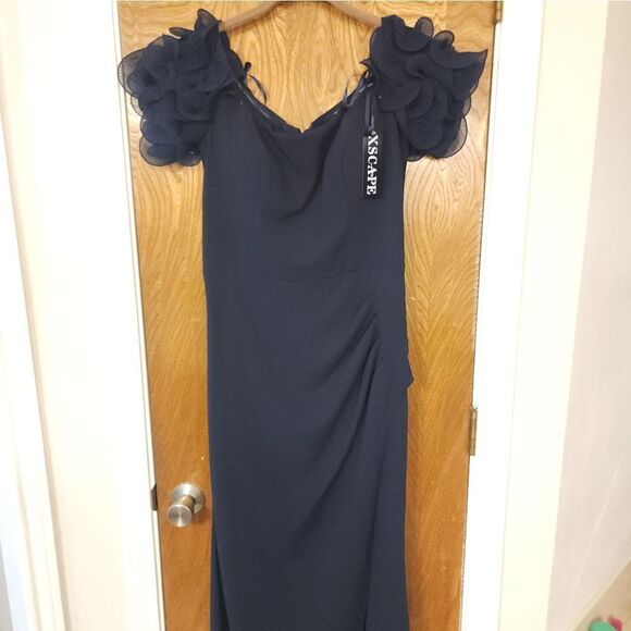 XscapeRosette Off-the-Shoulder Short Sleeve Ruffle Ruched Waist Gown Size 12 NWT - Picture 9 of 11